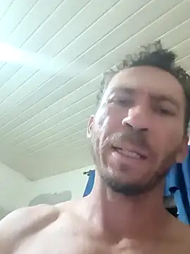 RobertoLuiz84 live sex cam