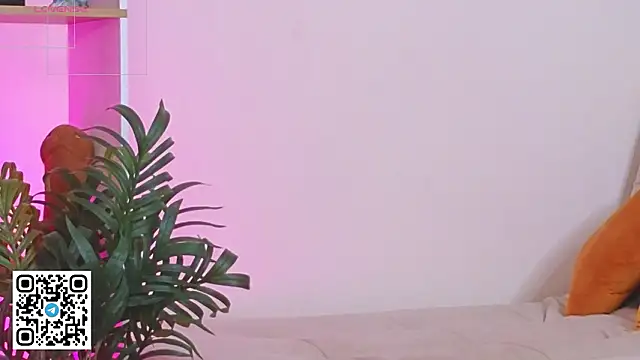 oliviabr0wn0's cam snapshot