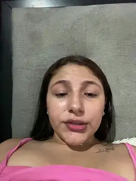 Emily_milk_1's cam snapshot