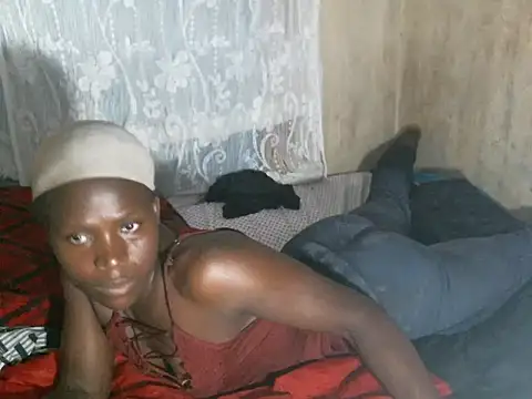 cute-shamza's cam snapshot