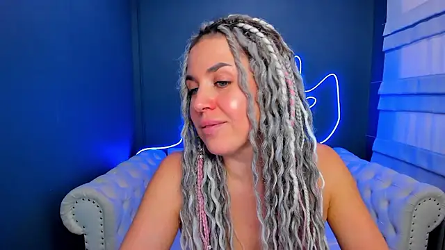 rock_n_roxy's cam snapshot