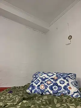 moronoiroficial live sex cam