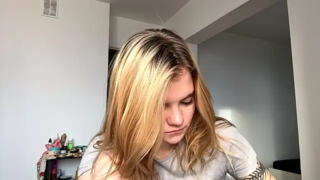 Tiffany_Muse's cam snapshot