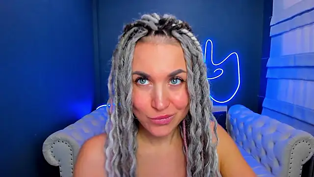 rock_n_roxy's cam snapshot