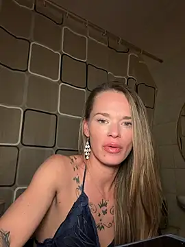 vinique99's cam snapshot