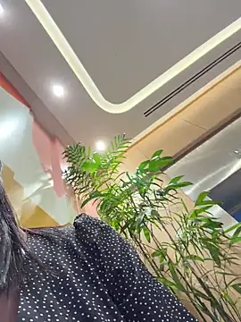 MiraReach live sex cam