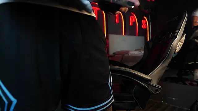 Austin_bolt's cam snapshot