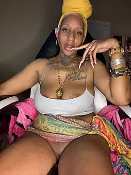 Goddesscherrired live sex cam
