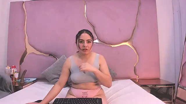 IsabelDelacroix's cam snapshot