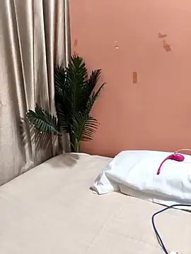 Shalu_G's cam snapshot