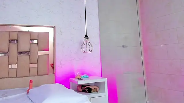 ChloeSteele's cam snapshot