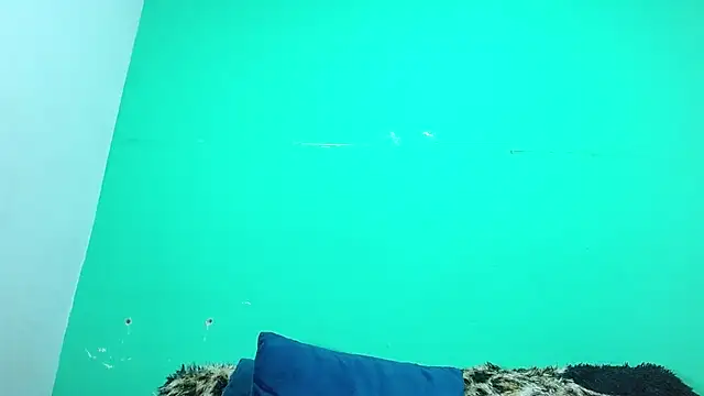 avaleri_cherry's cam snapshot