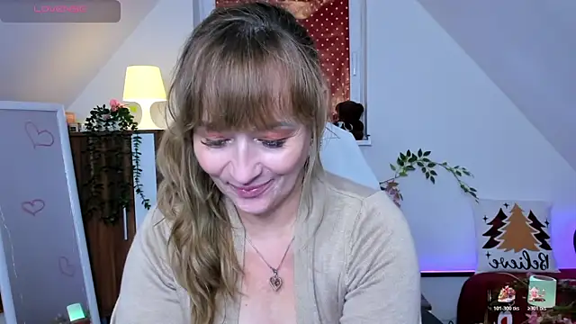 naughtymilane's cam snapshot