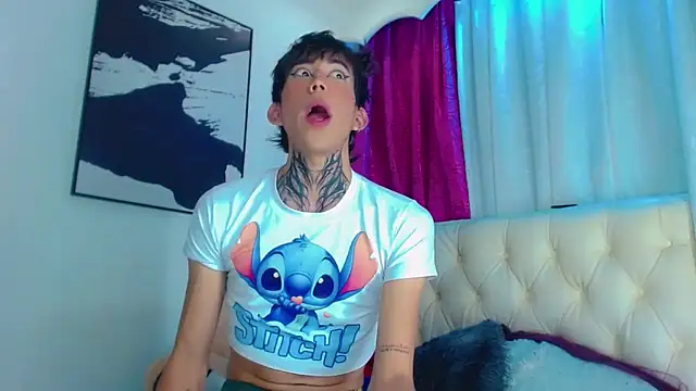 Julia_Bulette1's cam snapshot