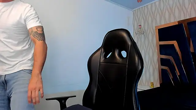 Petesevans live sex cam