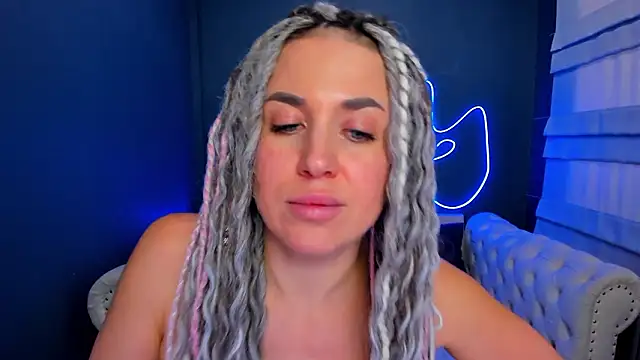 rock_n_roxy's cam snapshot