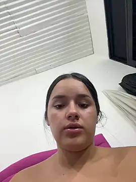 Luciaparker03's cam snapshot