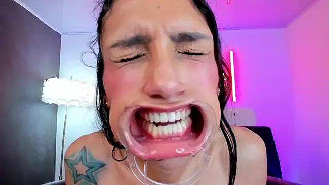 miss___evangeline's cam snapshot