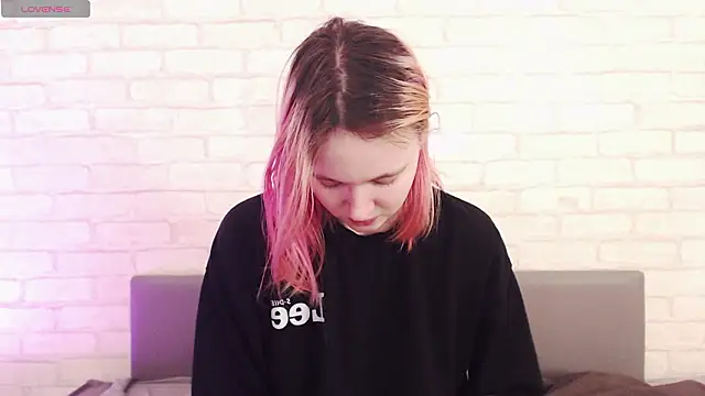 Ericha_Stone's cam snapshot