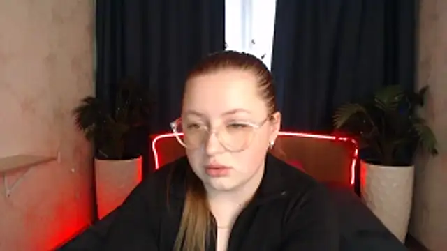 GirlPlayer's cam snapshot