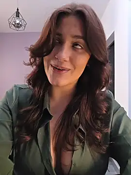 MiaRides19's cam snapshot