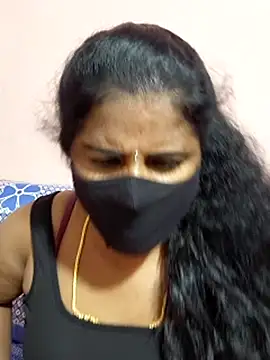 siri_tamiltelugu's cam snapshot