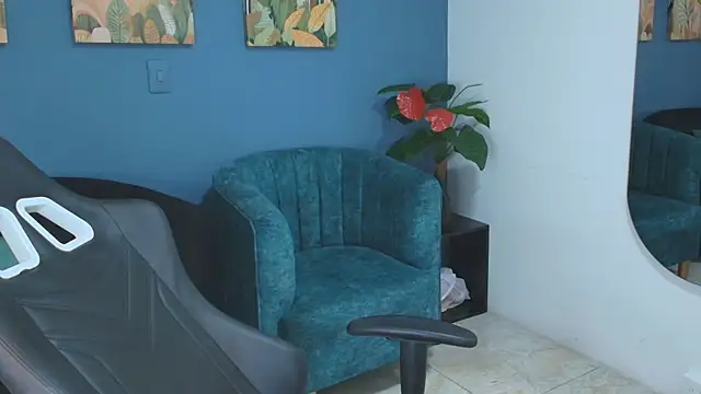 Zamira_Taylor's cam snapshot