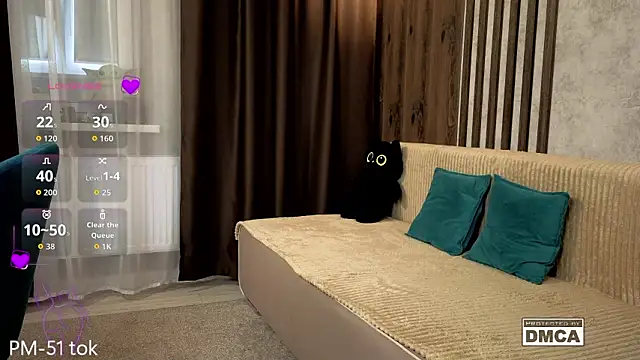 Holl1Would's cam snapshot