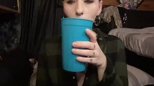 TeenyDoll's cam snapshot