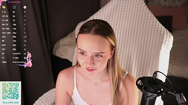 HollisBeckett's cam snapshot