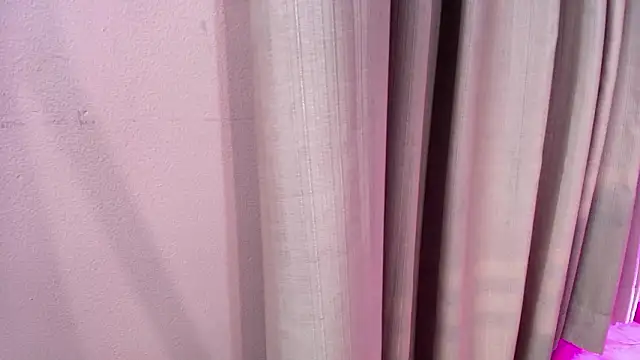 EllaVillaluna's cam snapshot