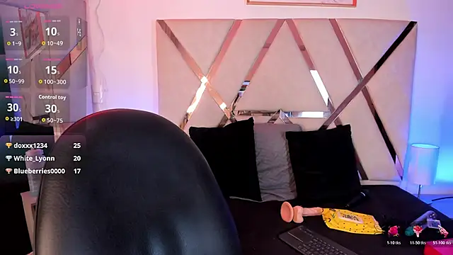 Lucia_velez's cam snapshot