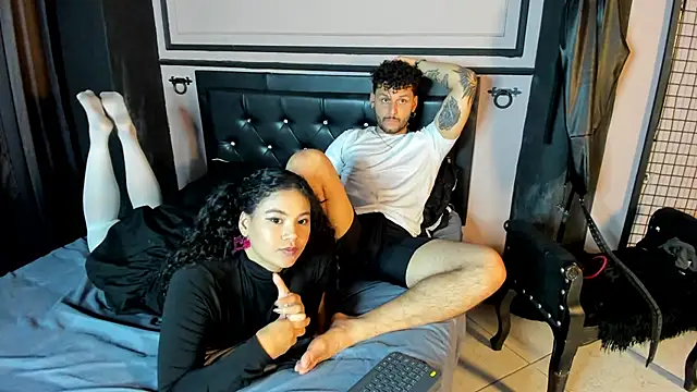 Twisted_Fantasy's cam snapshot