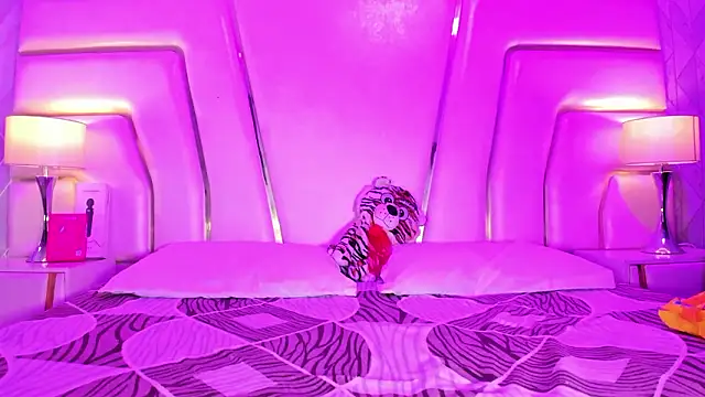 HatsaJones's cam snapshot