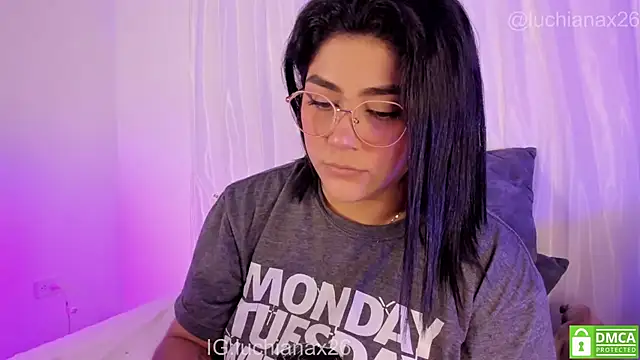 lucy26_'s cam snapshot