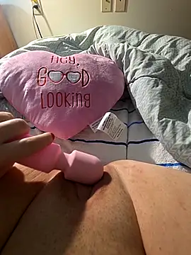 Ashlovescannabis's cam snapshot