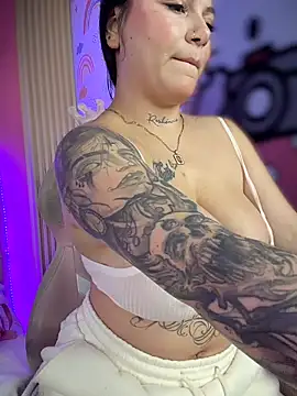 Megaan__More's cam snapshot