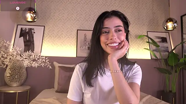 ElleDiane's cam snapshot