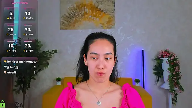 FlirtyAura's cam snapshot