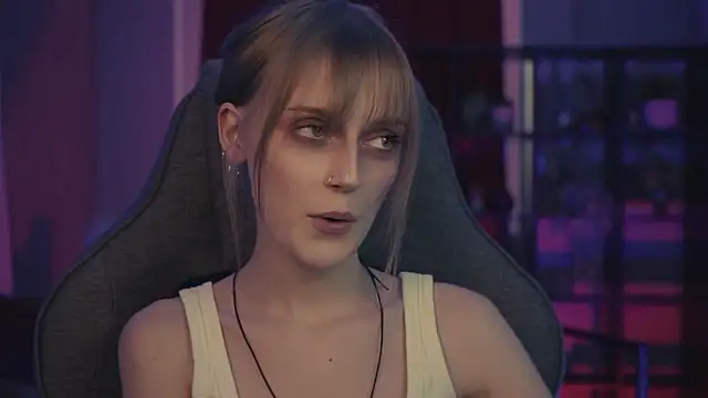 KiraMontoya live sex cam