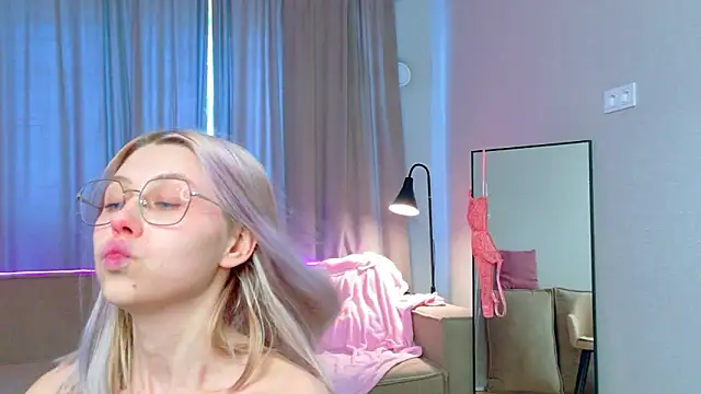 MidnightLily_ live sex cam