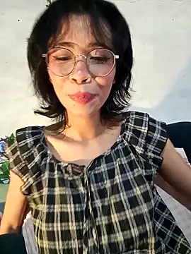 dolliette24's cam snapshot