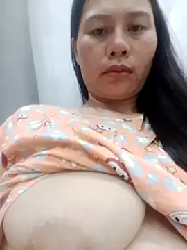 Baby-ladyass2026's cam snapshot