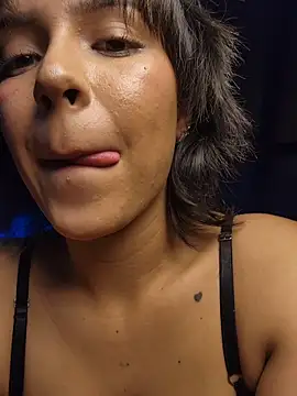 Kitty_San_xXx's cam snapshot