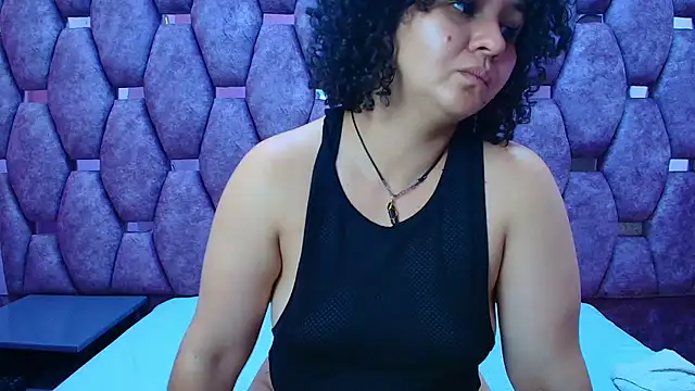 AlaSmith's cam snapshot