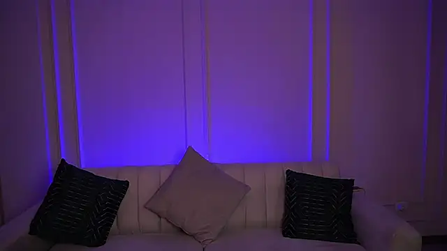 AliceHarper_'s cam snapshot