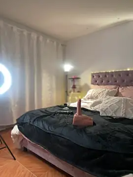 Samantha_e2's cam snapshot