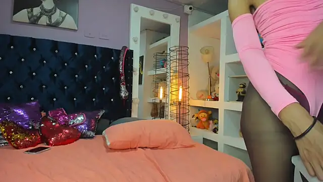 Zaira_sofiaa's cam snapshot