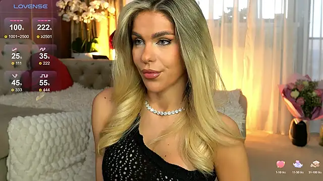 ChloeVelvetx's cam snapshot