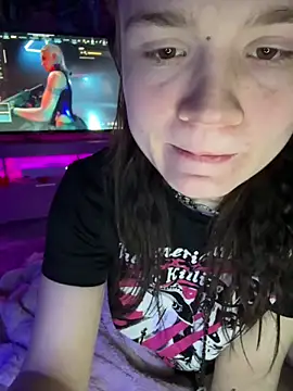 Cutiepiespanks's cam snapshot